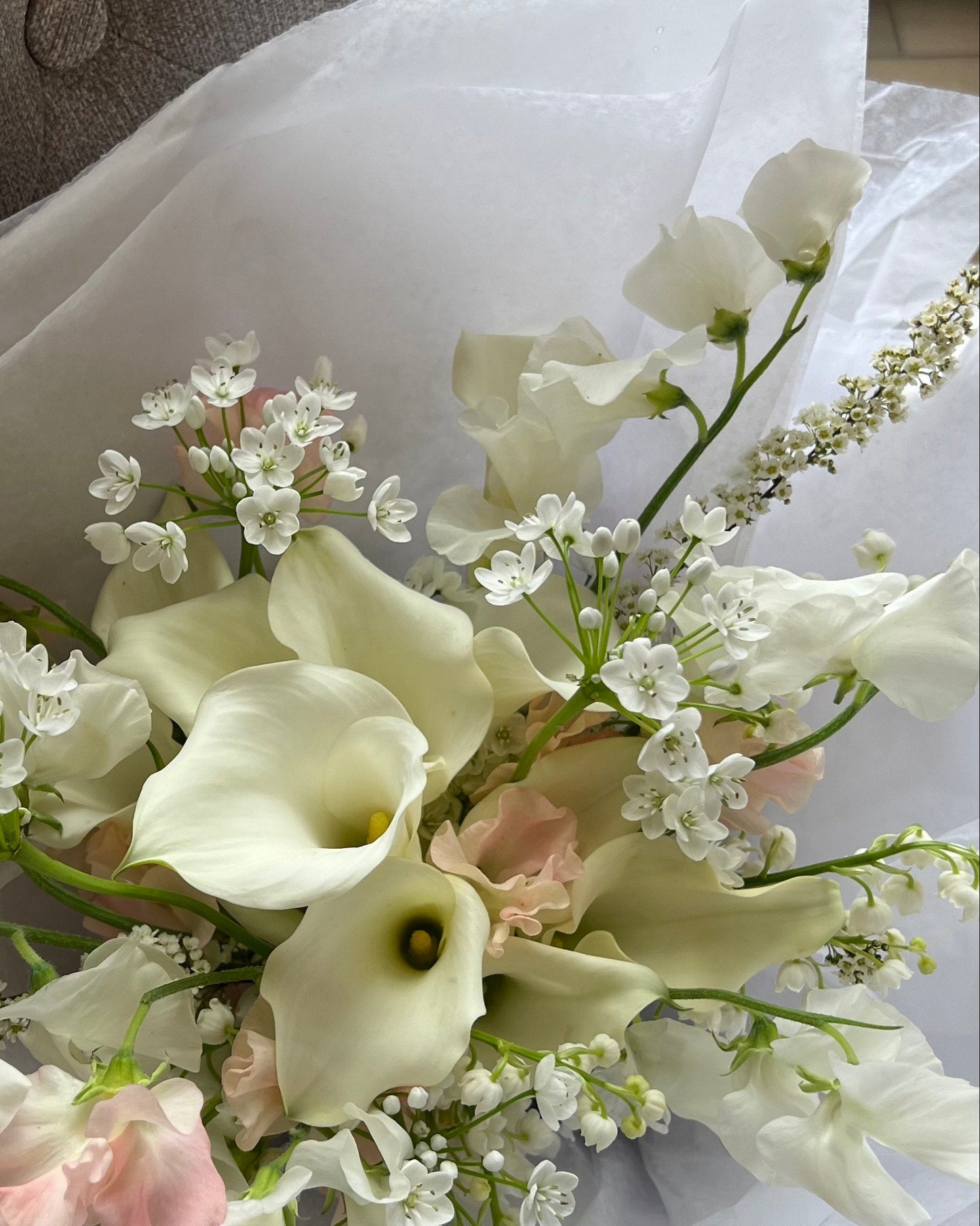 Bouquet - Design 01: Refined Modern