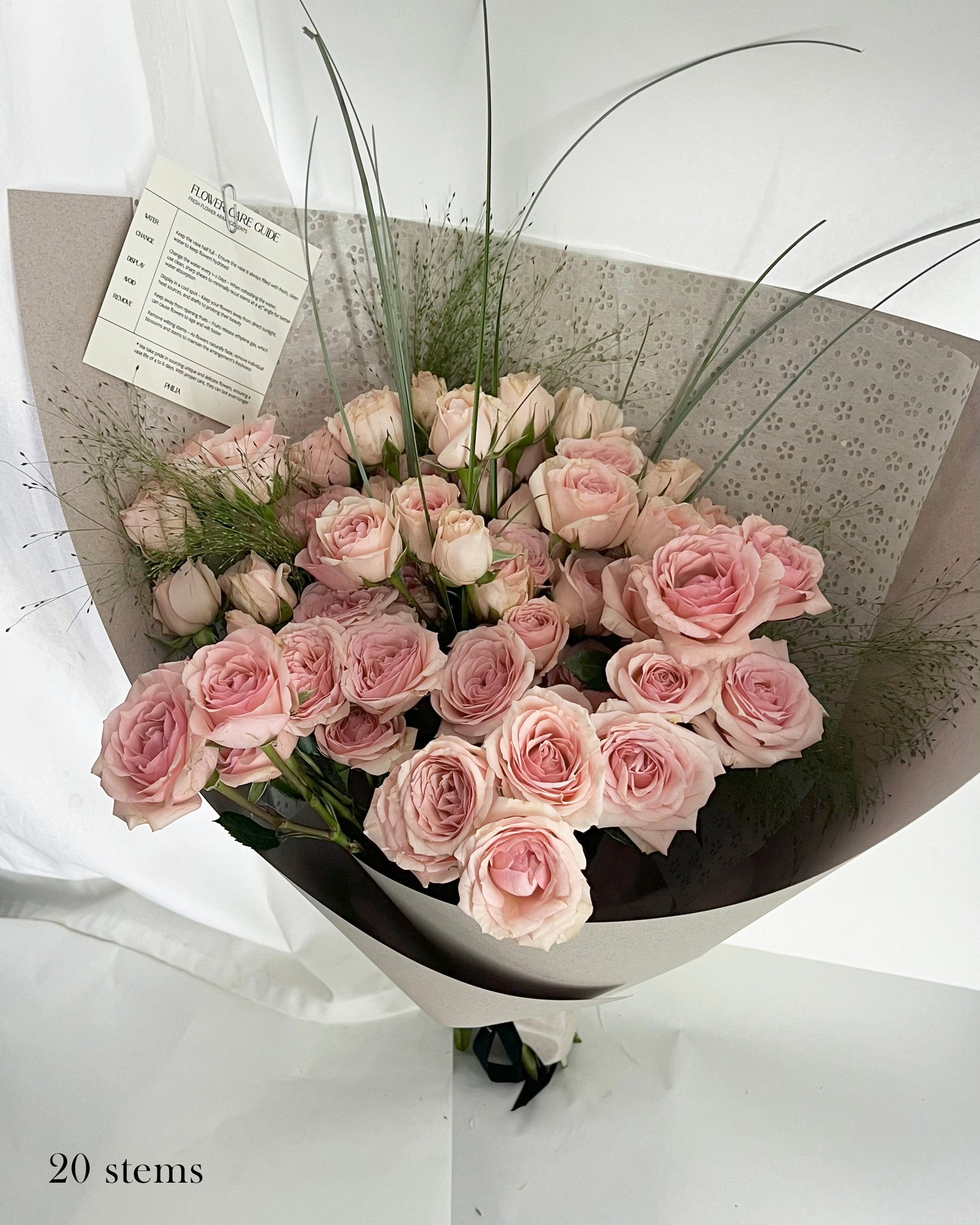 Pink Spray Rose Handtied︱2–4 rose heads per stem
