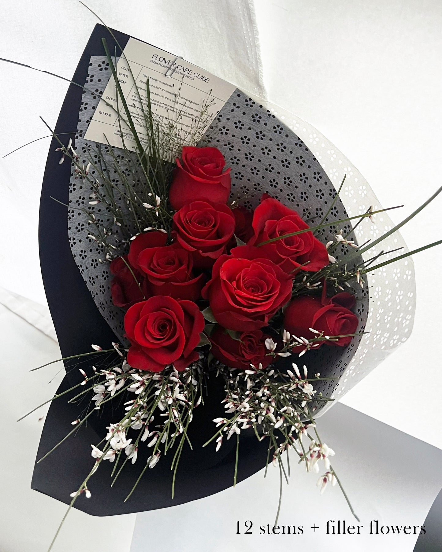 Classic Red Rose Handtied (6/12/24 stems)︱Black Paper Wrap