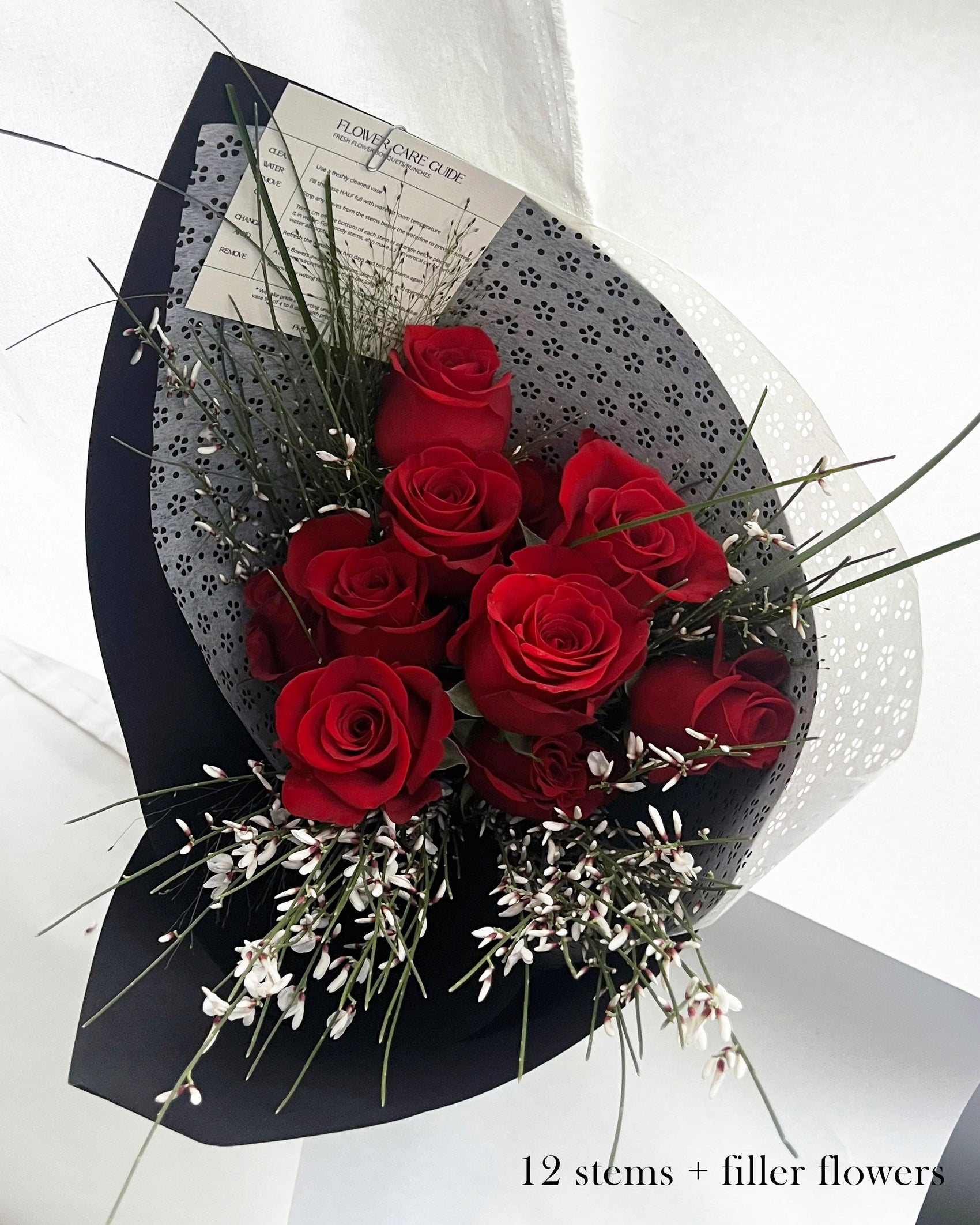 Classic Red Rose Handtied (6/12/24 stems)︱Black Paper Wrap