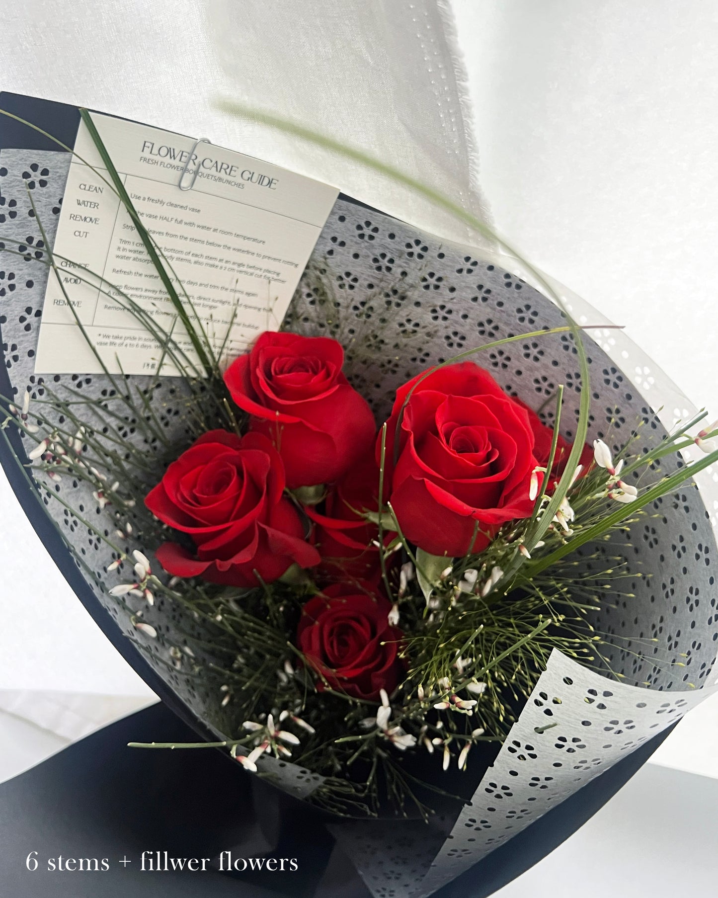 Classic Red Rose Handtied (6/12/24 stems)︱Black Paper Wrap