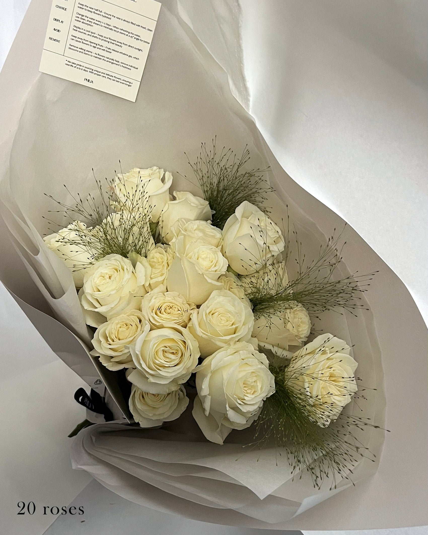 White Rose 20 Stems Handtied︱White Paper Wrap