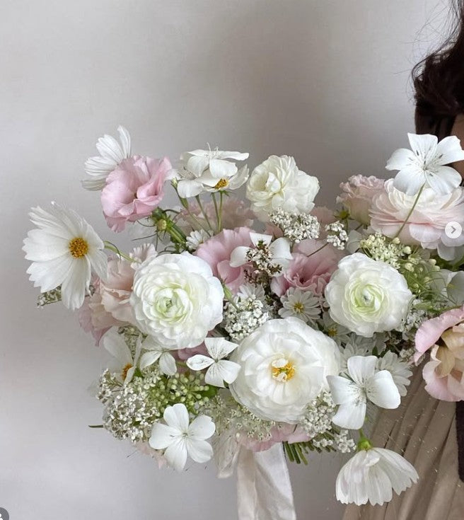 Bouquet - Design 04: Soft Whimsical