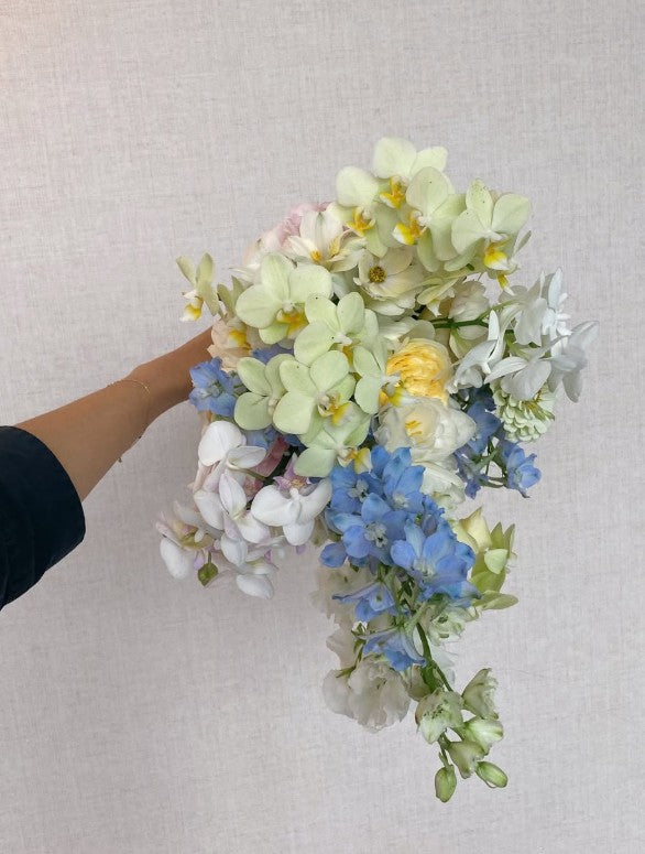 Bouquet - Design 03: Cascade Minimal